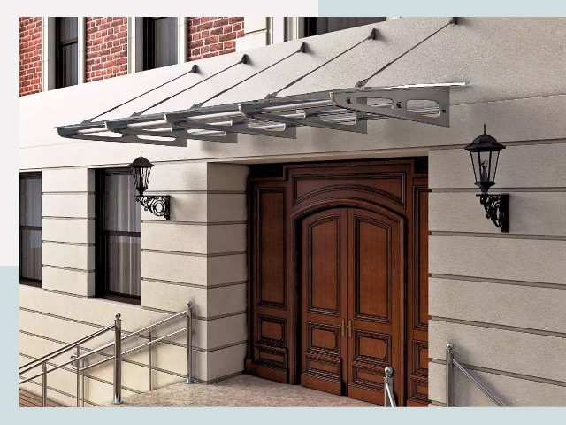 Металлические козырьки от 616 руб. в Карпинске