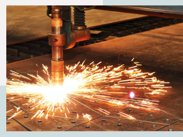 Плазменная резка металла в Карпинске от 616 руб.